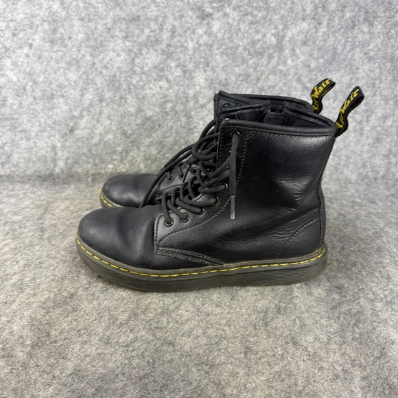 Doc Martin Leather Black Combat Boots AW004 Youth Size 4 - Picture 1 of 9